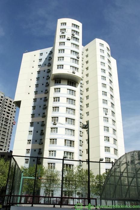 南門(mén)國(guó)際城F1高層住宅樓（新疆建筑工程天山獎(jiǎng)、江蘇省省外“揚(yáng)子杯”）